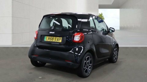 Smart Fortwo Coupe 2018 68 Eq Black #4