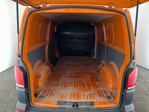 Volkswagen E-Transporter 83Kw 37.3Kwh Advance Van Silver #7