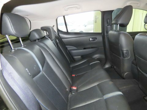 Nissan Leaf N-connecta Silver #10