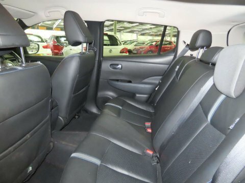 Nissan Leaf N-connecta Silver #9
