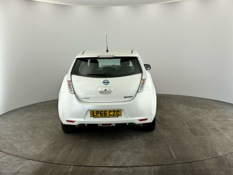 Nissan Leaf 2017 66 Leaf White #5
