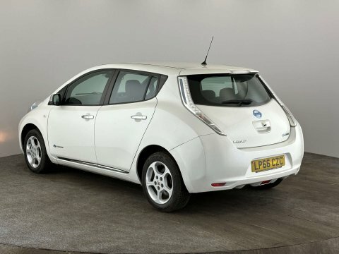 Nissan Leaf 2017 66 Leaf White #6