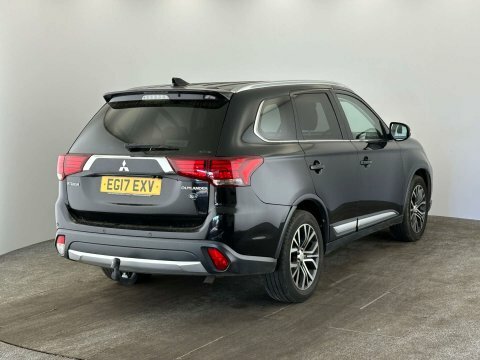 Mitsubishi Outlander 2017 17 2.3 Black #4