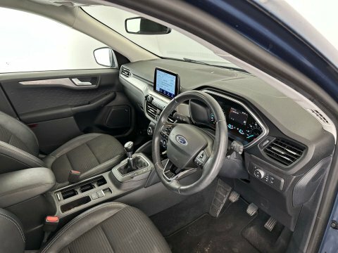 Ford Kuga 1.5T Ecoboost Titanium First Edition Suv Petro White #11
