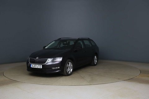 Skoda Octavia 2017 17 1.6 Black #3