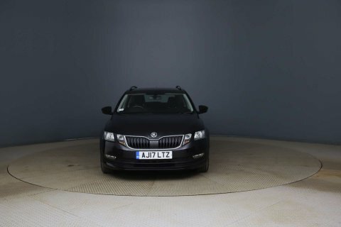 Skoda Octavia 2017 17 1.6 Black #2