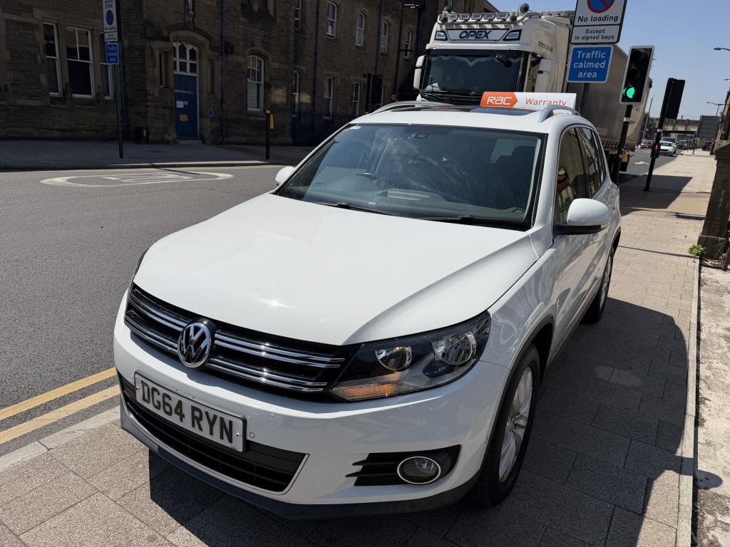 Volkswagen Tiguan 2.0 Match Tdi Bluemotion Technology DG64RYN White #3