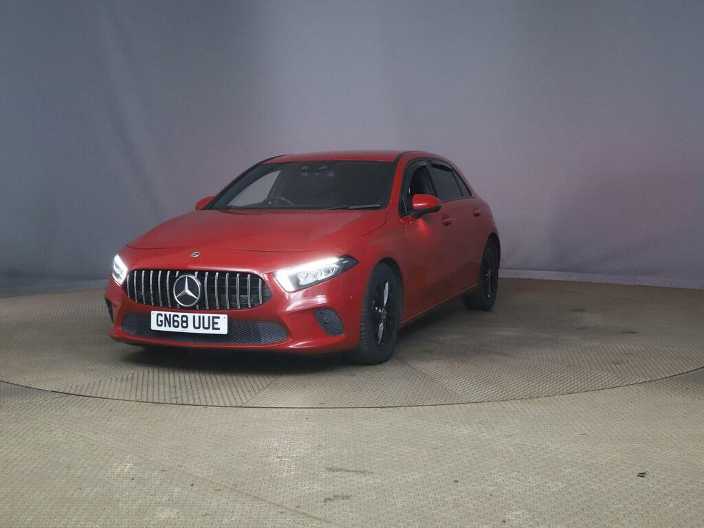Mercedes-Benz A Class 1.5 A180d Sport Premium 7G-dct Euro 6 Ss Red #3