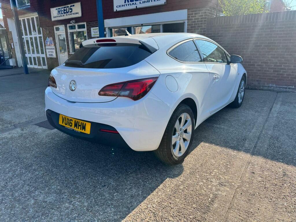 Vauxhall Astra GTC 1.4I Turbo Sport Euro 6 Ss White #3