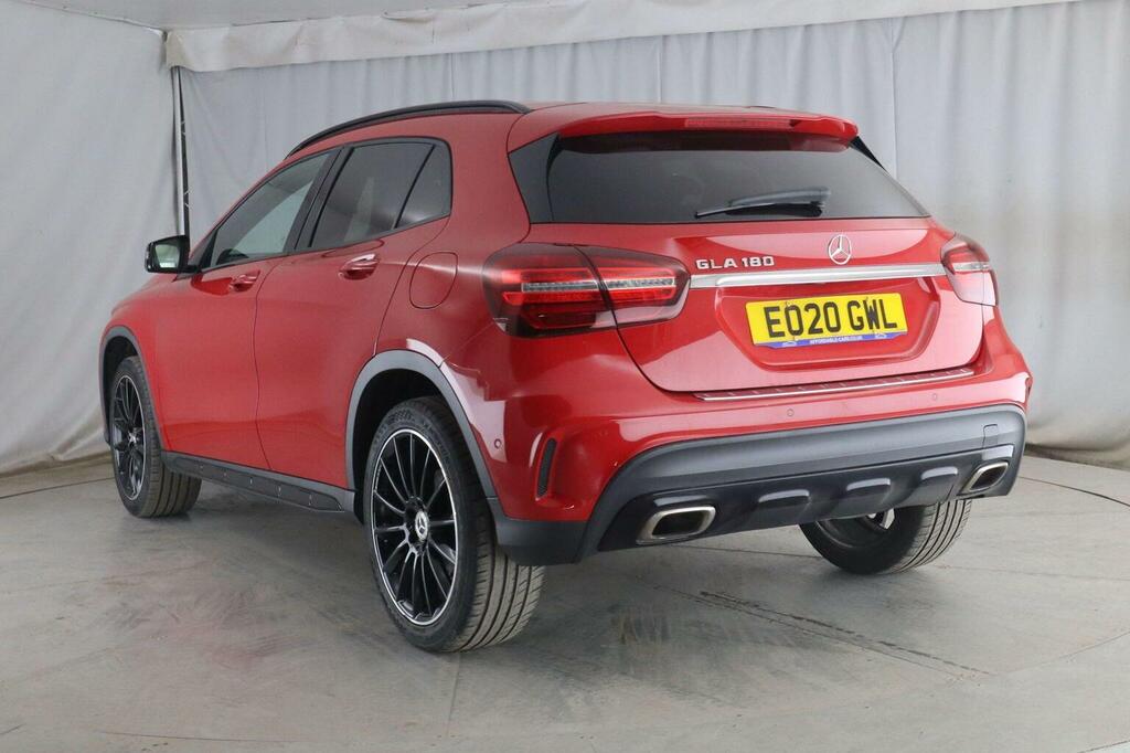 Mercedes-Benz GLA Class 1.6 Gla180 Amg Line Edition 7G-dct Euro 6 Ss Red #3