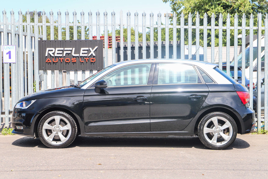 Audi A1 Sportback Tdi Sport YC17YZB Black #2