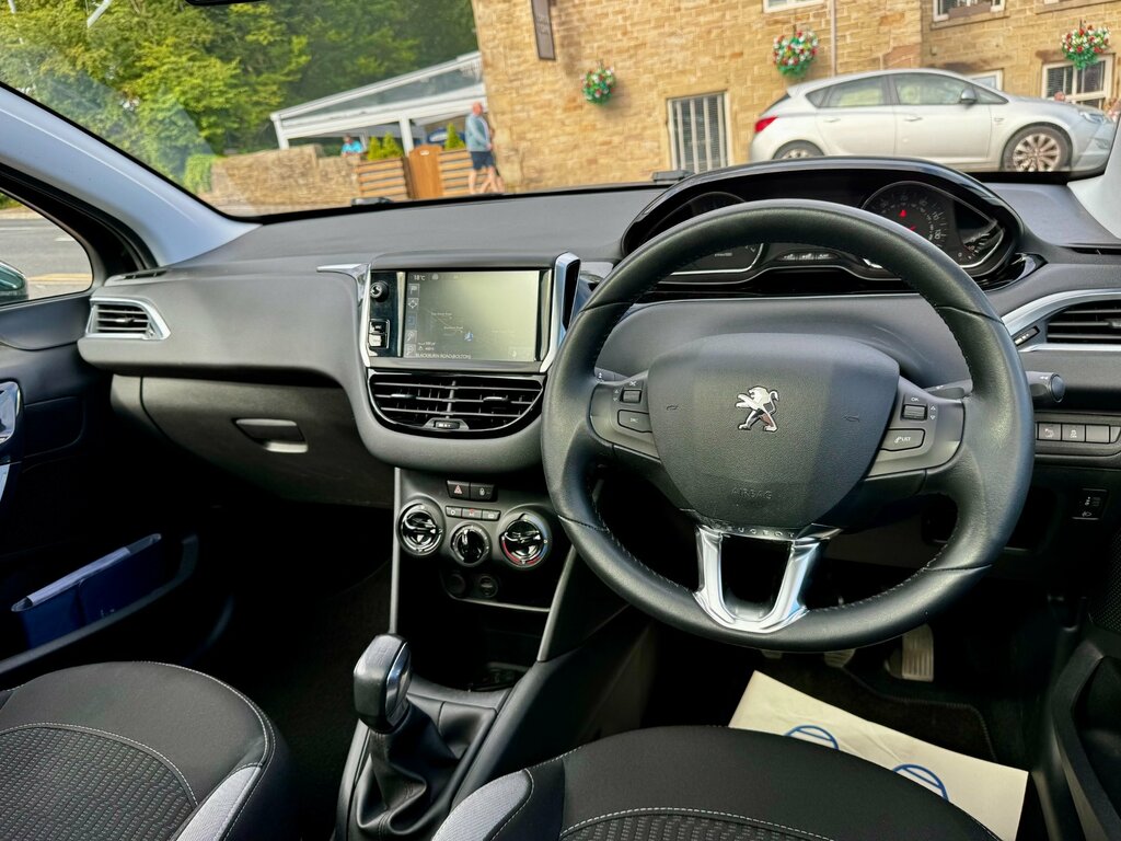 Peugeot 208 1.2 Vti Style Euro 5 Blue #39