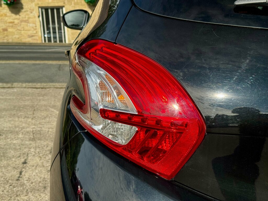 Peugeot 208 1.2 Vti Style Euro 5 Blue #57