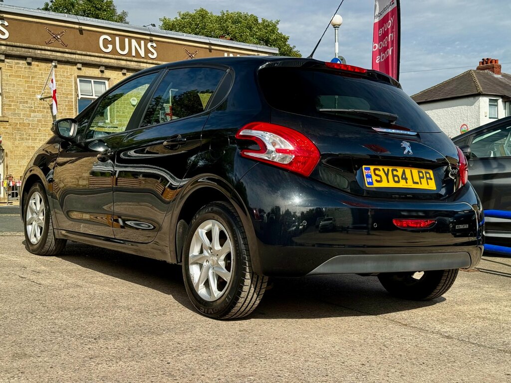 Peugeot 208 1.2 Vti Puretech Style Hatchback Black #6