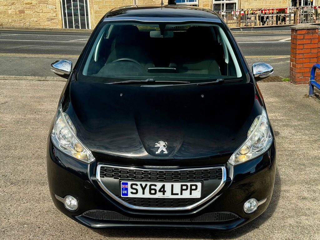 Peugeot 208 1.2 Vti Puretech Style Hatchback Black