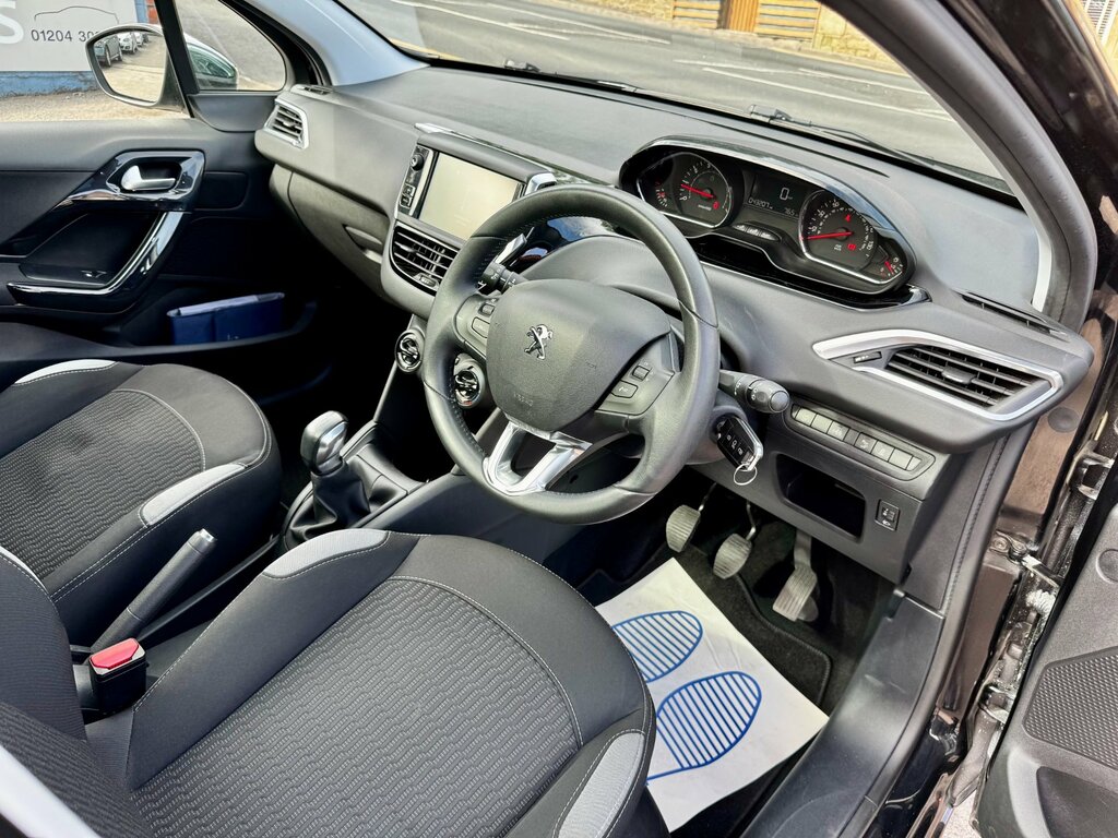 Peugeot 208 1.2 Vti Style Euro 5 Blue #9