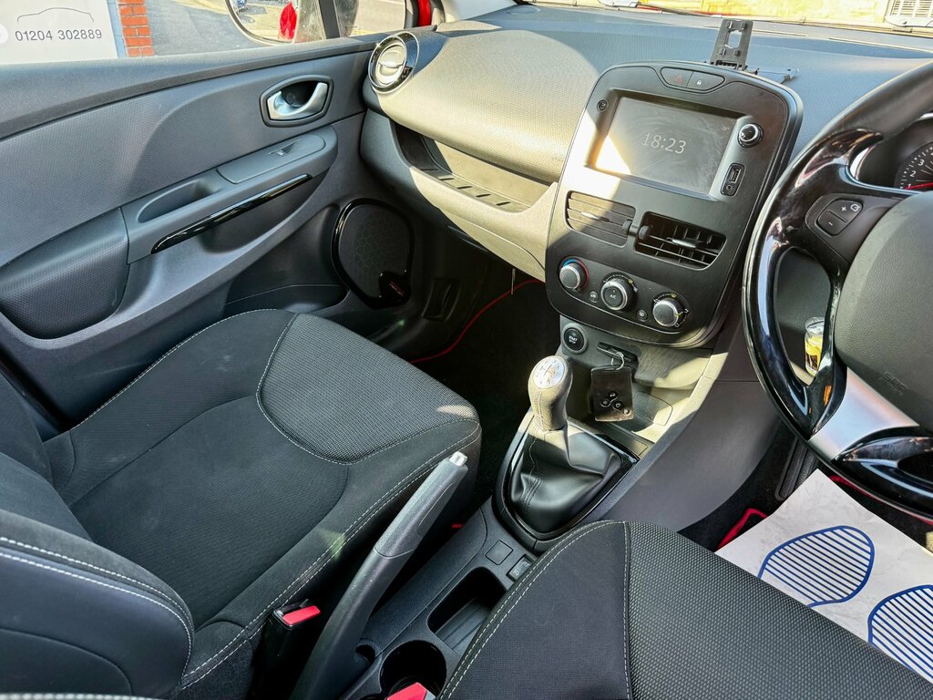 Renault Clio 1.5 Dci 90 Dynamique Nav White #38