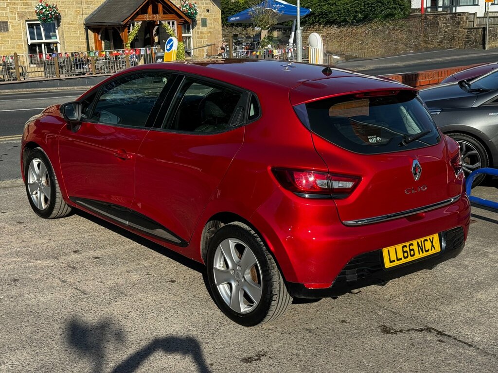 Renault Clio 1.2 16V Dynamique Nav Hatchback Red #6