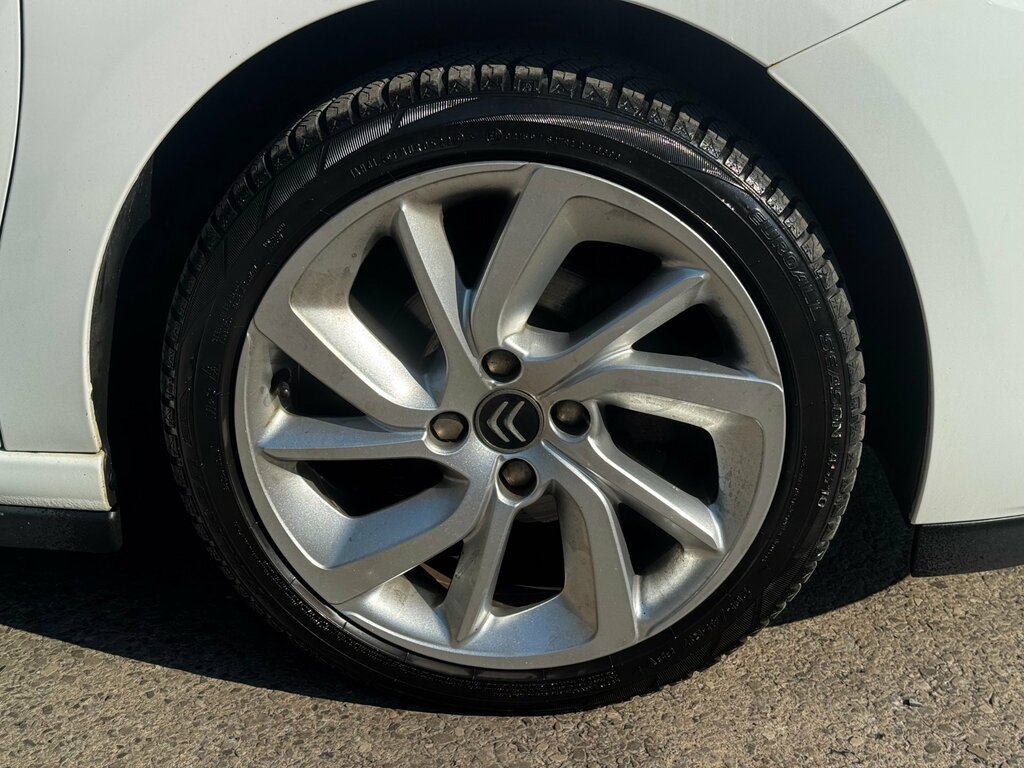 DS DS 3 1.2 Puretech Elegance Hatchback Eat6 Blue #69