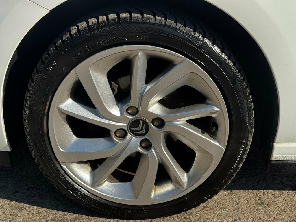 DS DS 3 1.2 Puretech Elegance Hatchback Eat6 Blue #65