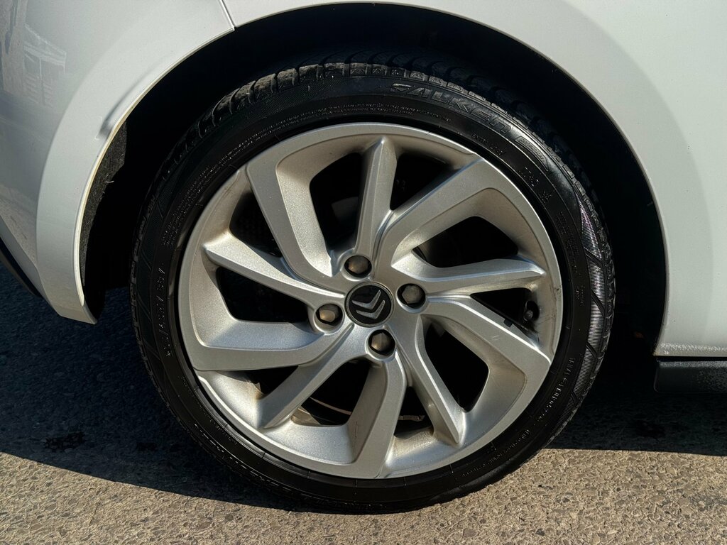 DS DS 3 1.2 Puretech Elegance Hatchback Eat6 Blue #67