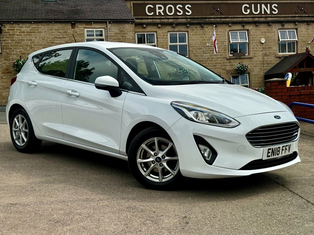 Ford Fiesta St-line White #25