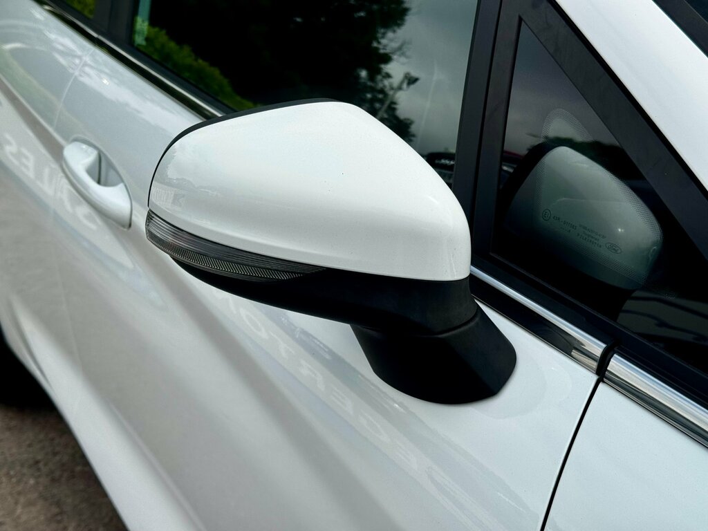 Ford Fiesta St-line White #18