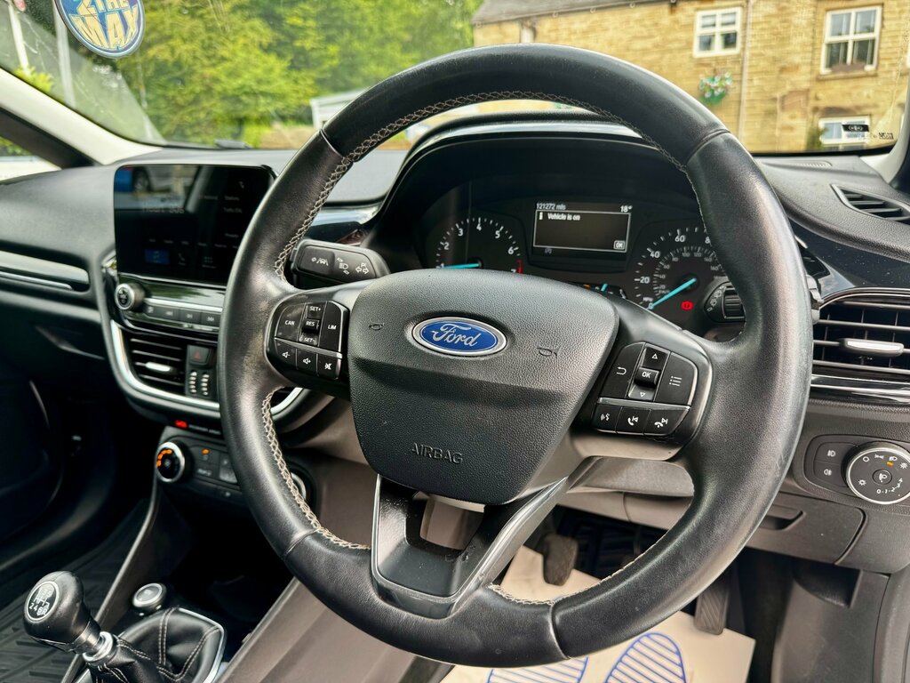 Ford Fiesta St-line White #9