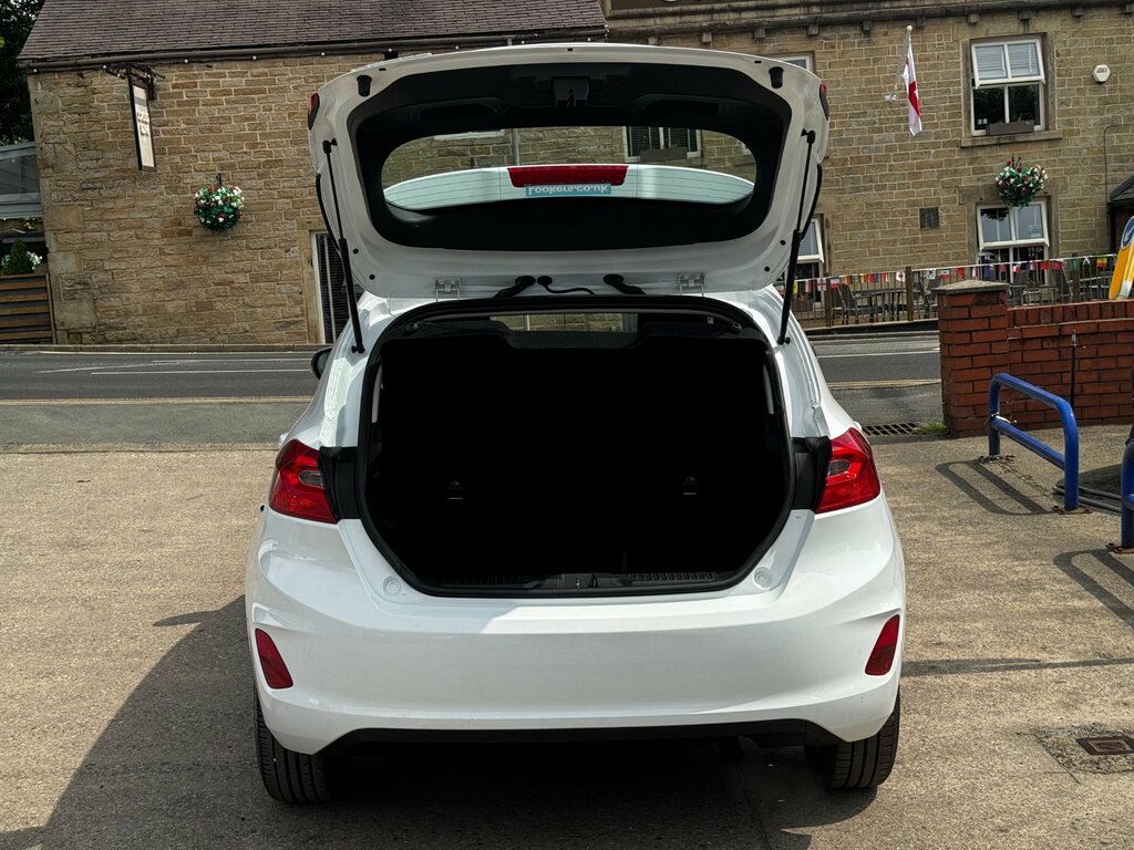 Ford Fiesta St-line White #45