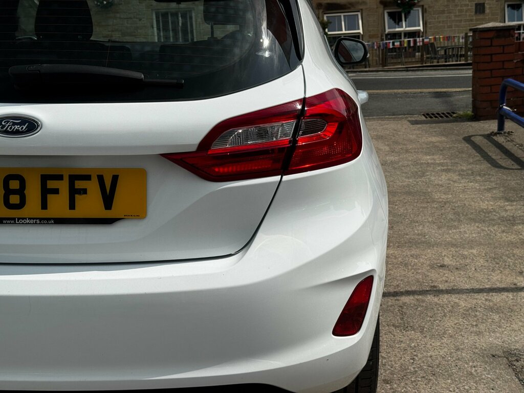 Ford Fiesta St-line White #43