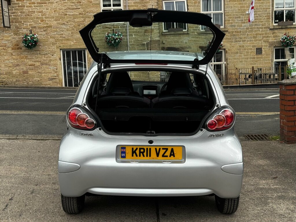 Toyota Aygo Hatchback Grey #46