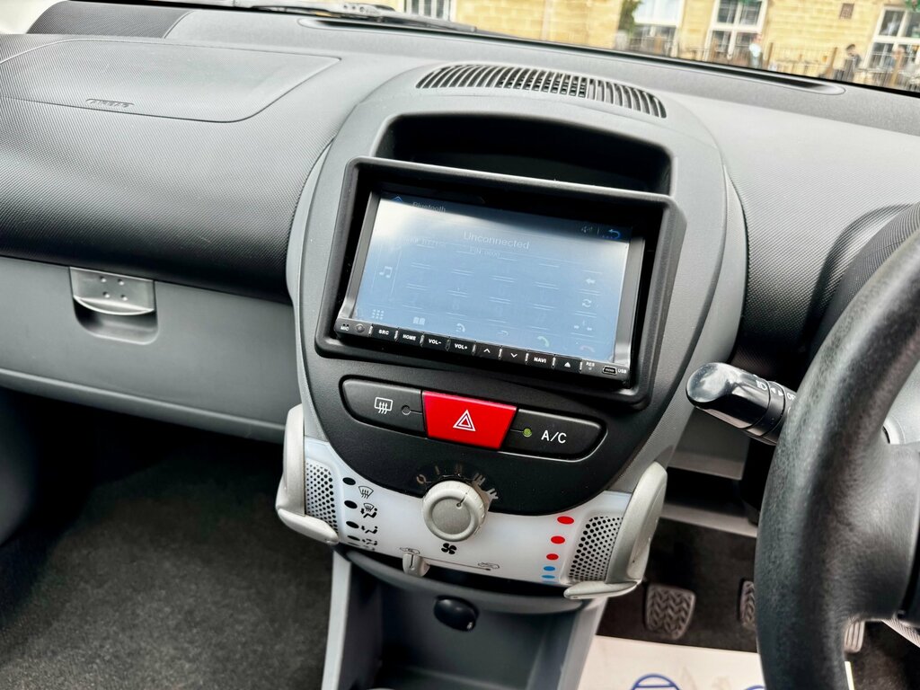 Toyota Aygo Hatchback Grey #35