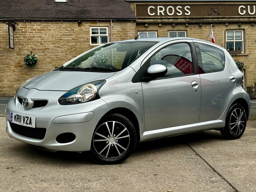 Toyota Aygo Hatchback Grey #34