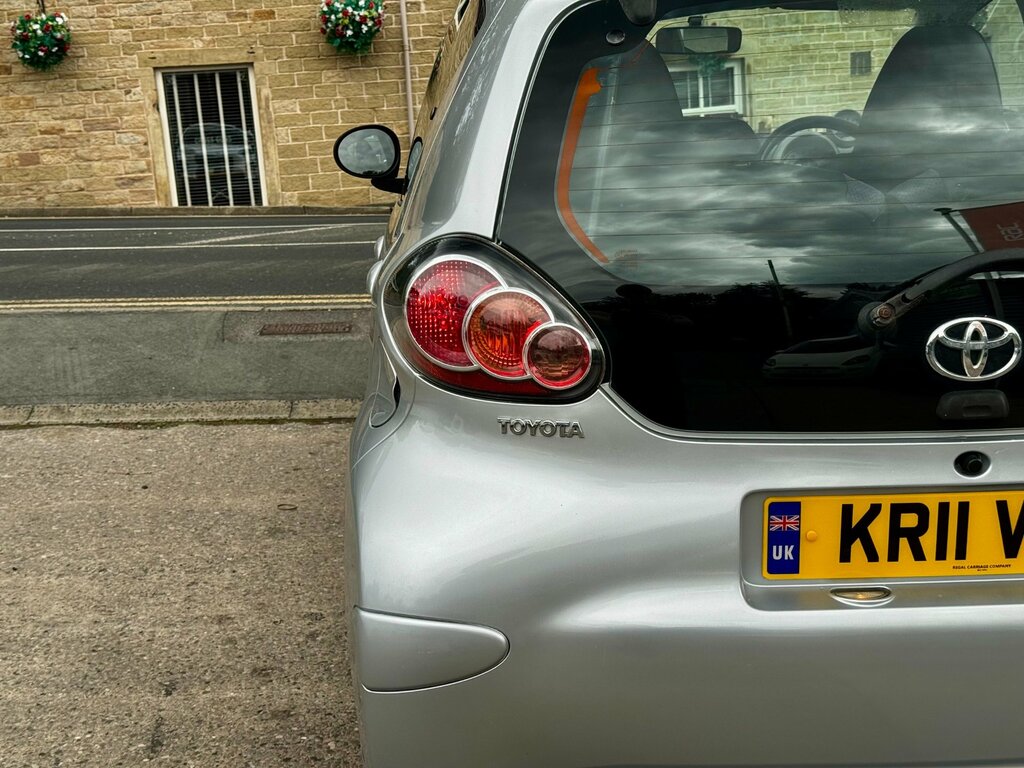 Toyota Aygo Hatchback Grey #44