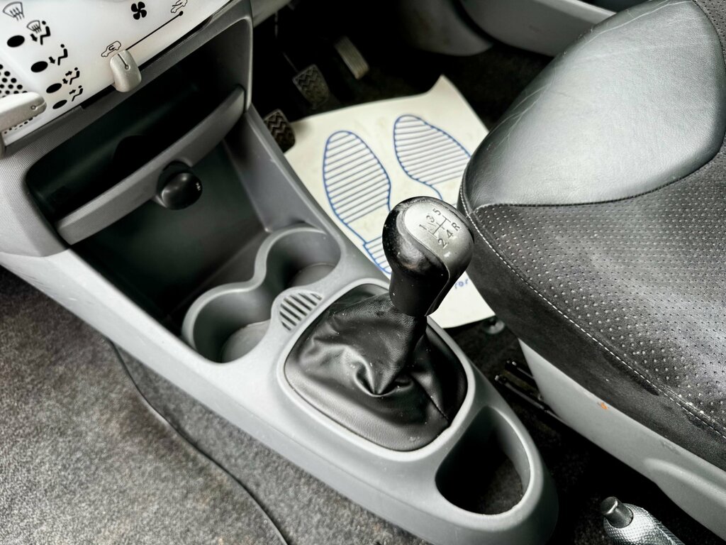 Toyota Aygo Hatchback Grey #38