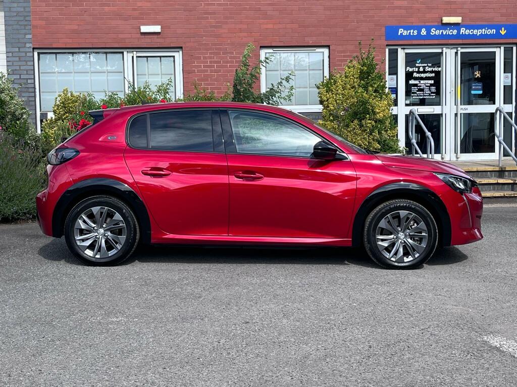 Peugeot e-208 50Kwh Allure Premium Hatchback Red #6
