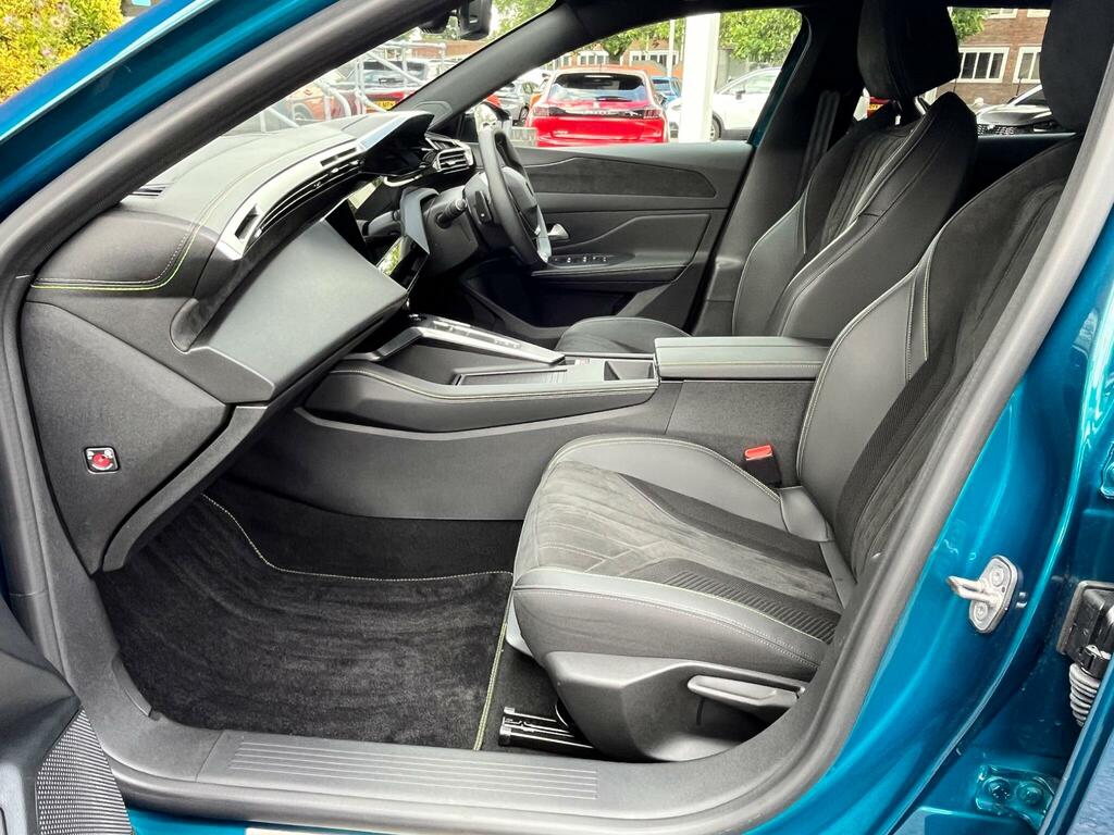 Peugeot 408 1.2 Puretech Gt Eat8 Black #43