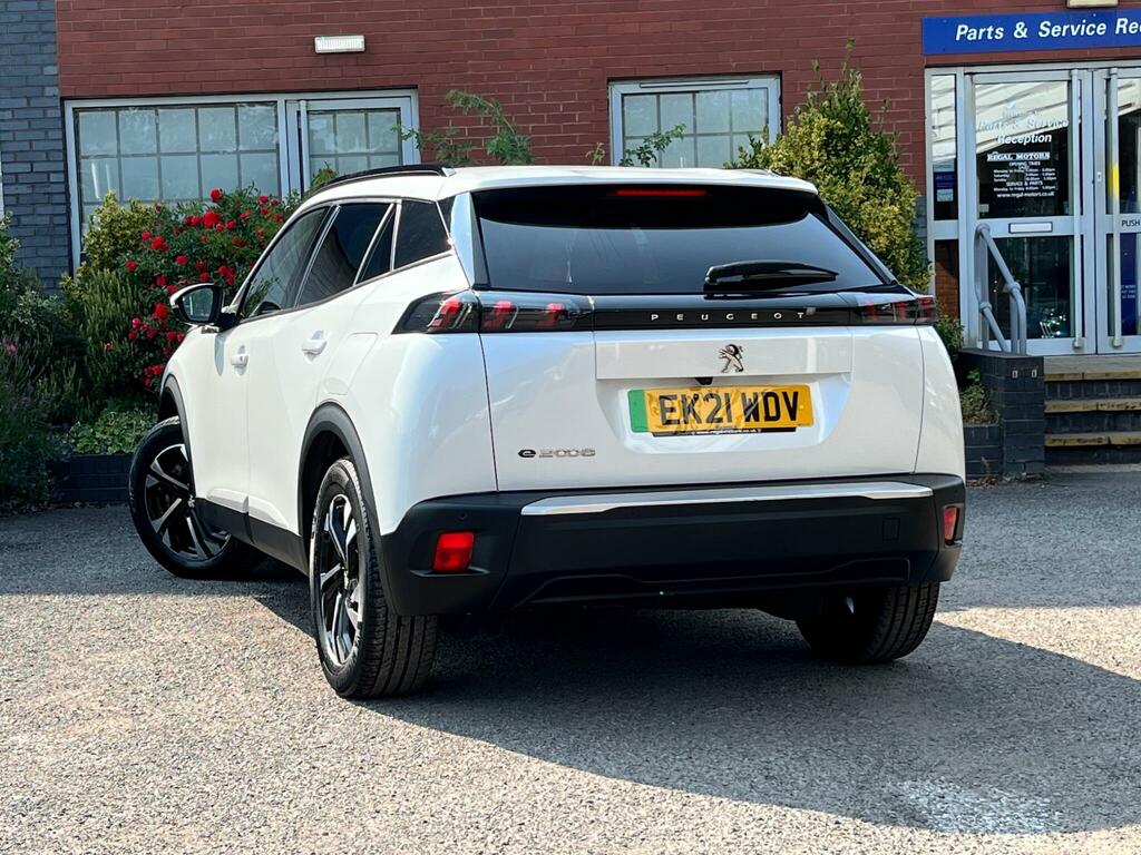 Peugeot e-2008 50Kwh Allure Premium Suv 136 Ps White #5