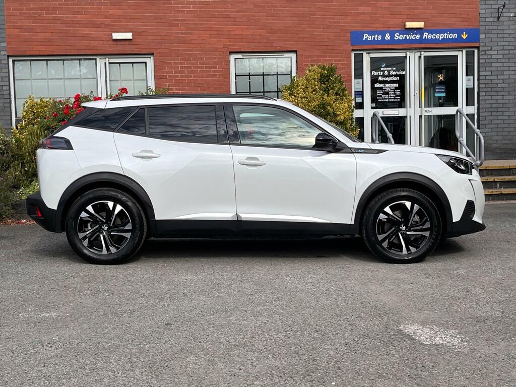 Peugeot e-2008 50Kwh Allure Premium Suv 7Kw Ch  #5
