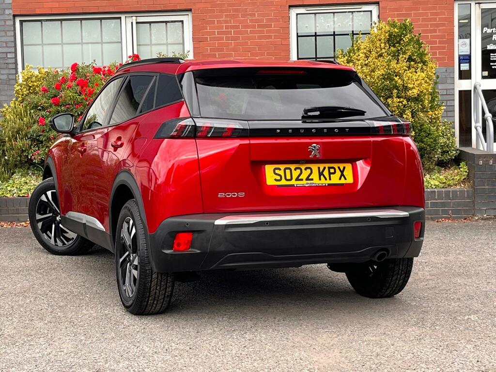 Peugeot 2008 1.2 Puretech Allure Premium Suv #5