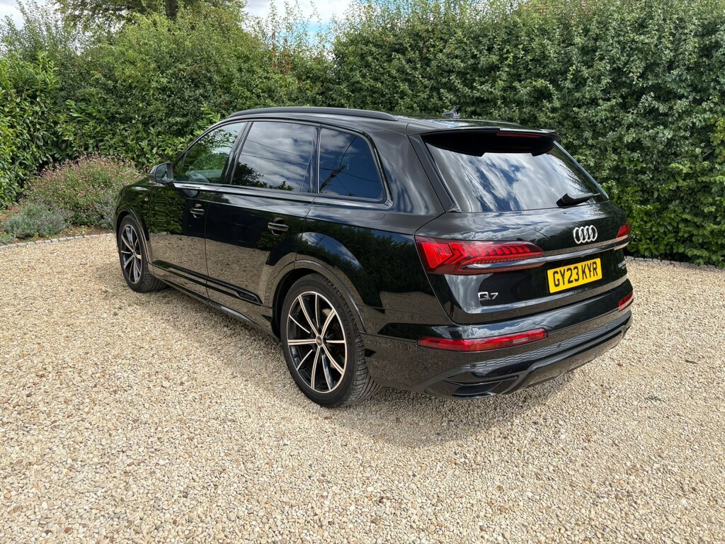 Audi Q7 Suv 3.0 Tfsi V6 55 Quattro Black Edition 202323 Black #4
