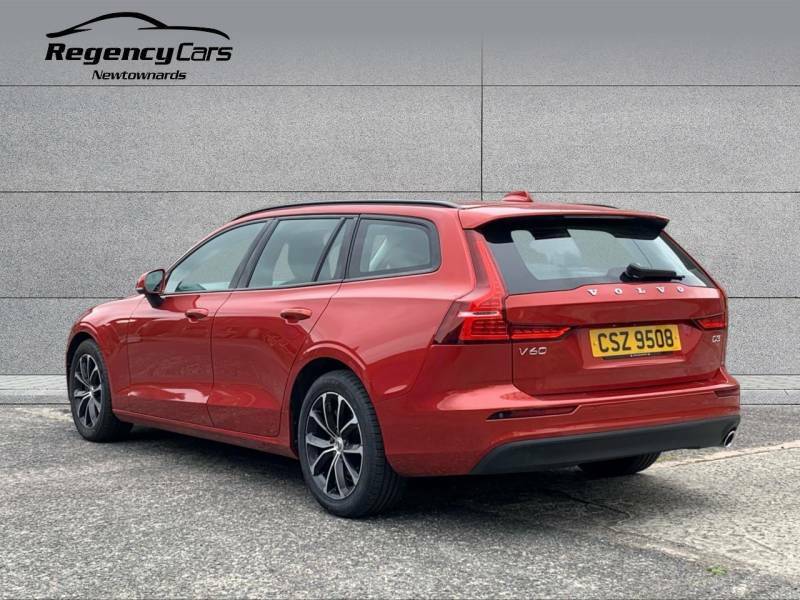Volvo V60 2.0 D3 Momentum - 2019 19 Red #4