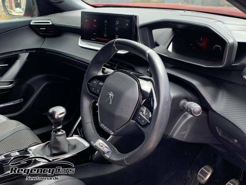 Peugeot 2008 1.2 Puretech 130 Gt Red #5