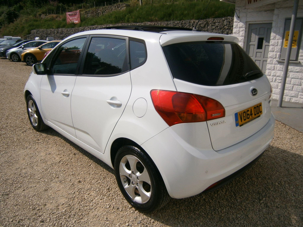 Kia Venga 1.6 Ecodynamics 3 Red #19