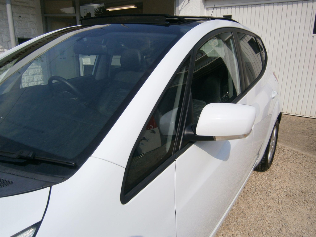 Kia Venga 1.6 Ecodynamics 3 Red #12