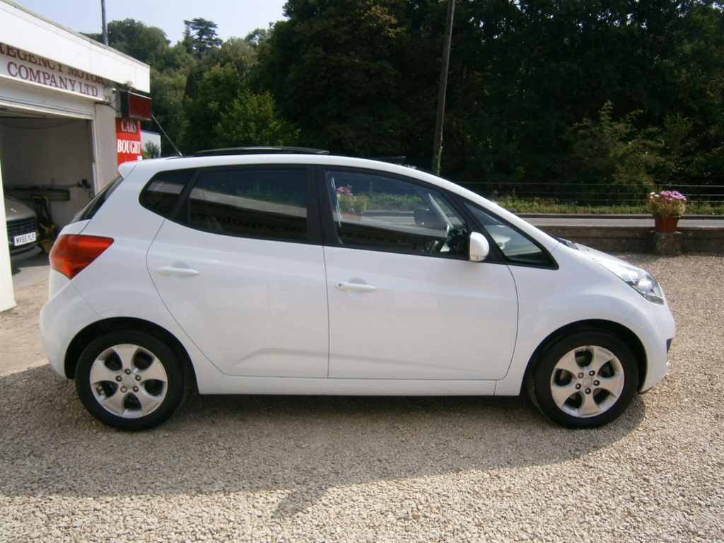 Kia Venga 1.6 Ecodynamics 3 Red #7