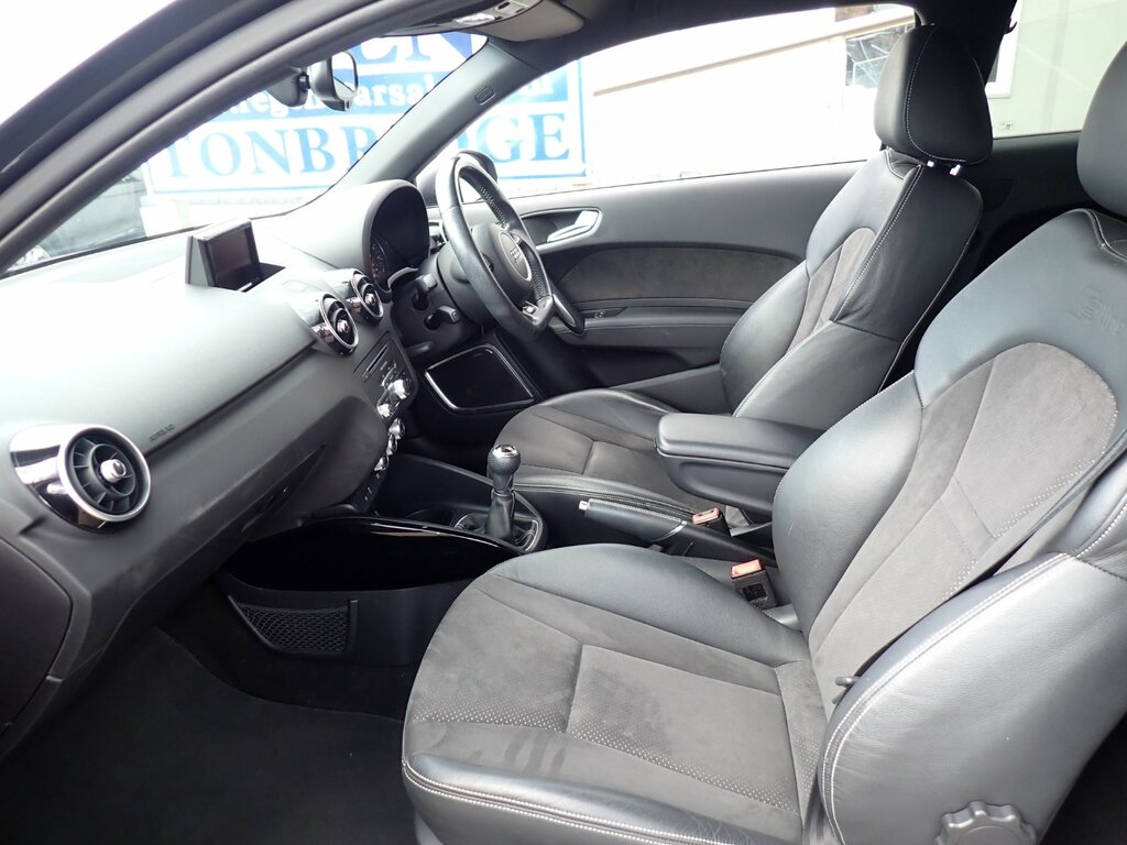 Audi A1 1.4 Tfsi Cod Black Edition Hatchback Ma GL67DSE Grey #3
