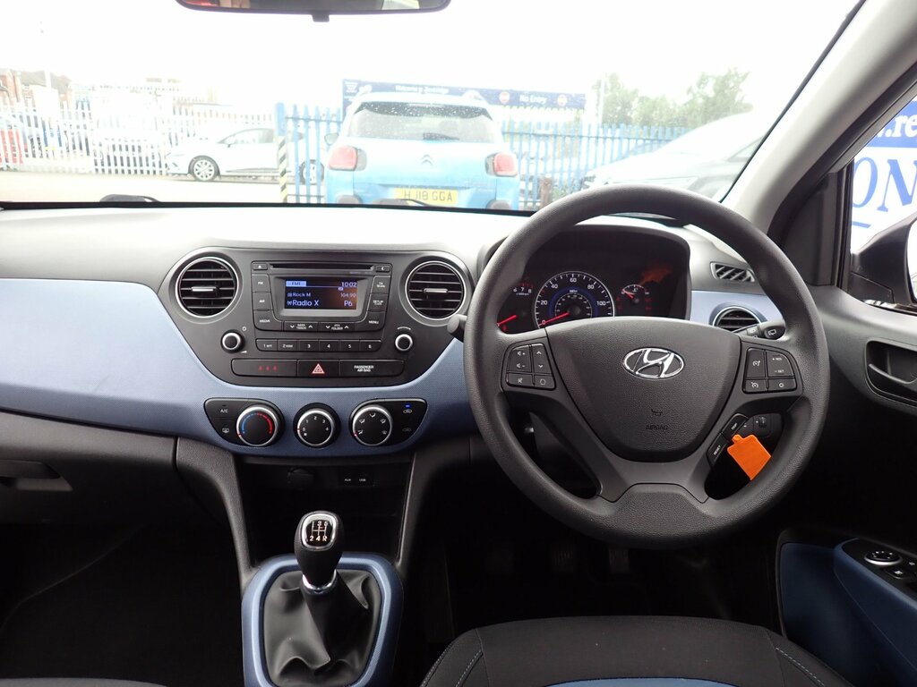 Hyundai I10 1.2 Se Hatchback Euro 5 87 Ps Silver #2