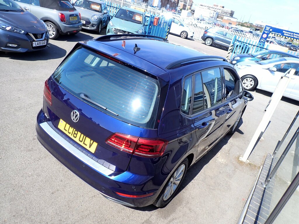 Volkswagen Golf SV Mpv Red #8