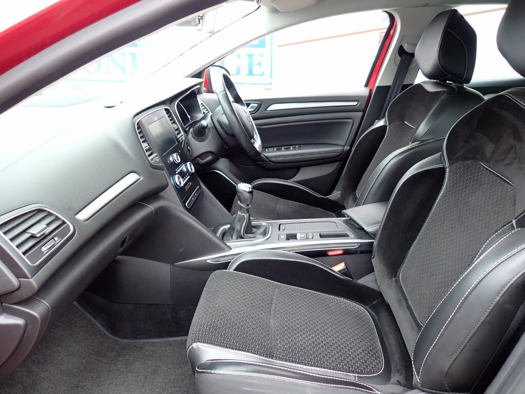 Renault Megane 1.2 Tce Dynamique Nav Hatchback Red #3